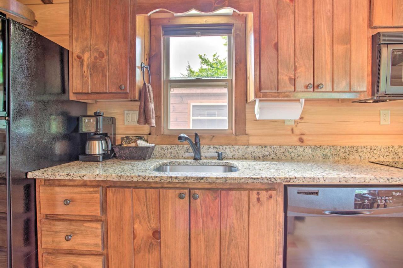 Mill Spring Cabin Near Parker-Binns Winery! Extérieur photo